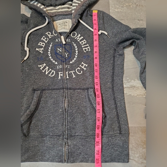 Abercrombie & Fitch zip hoodie. Heathered grey, white. Embroidery. Size L. - Picture 9 of 10